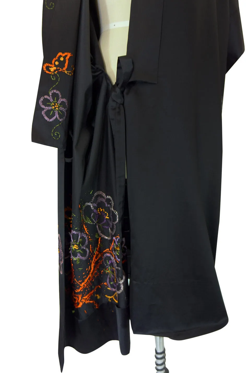 1920s Embroidered Silk Flapper Robe