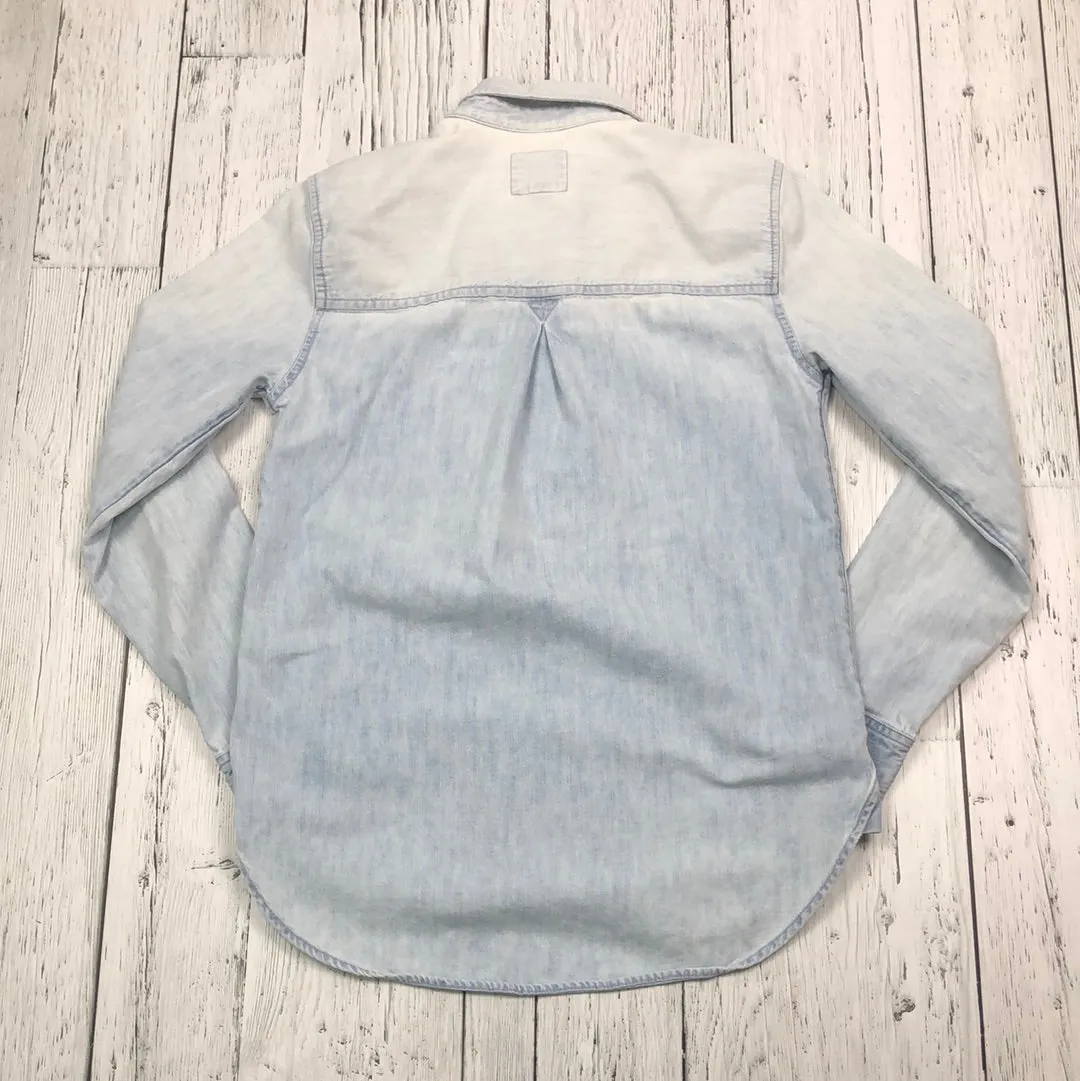 American Eagle blue shirt - Hers XS