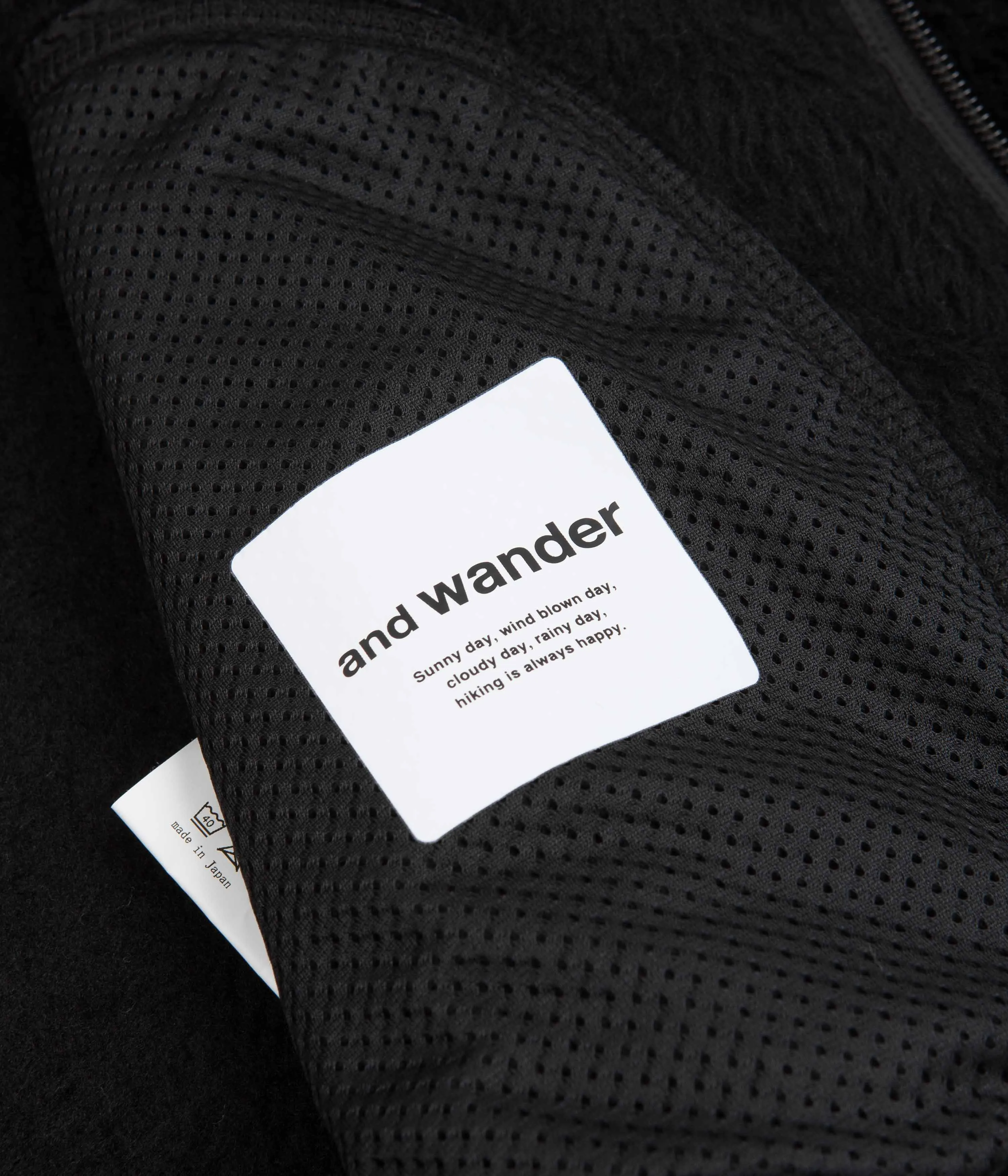 and wander High Loft Fleece - Black