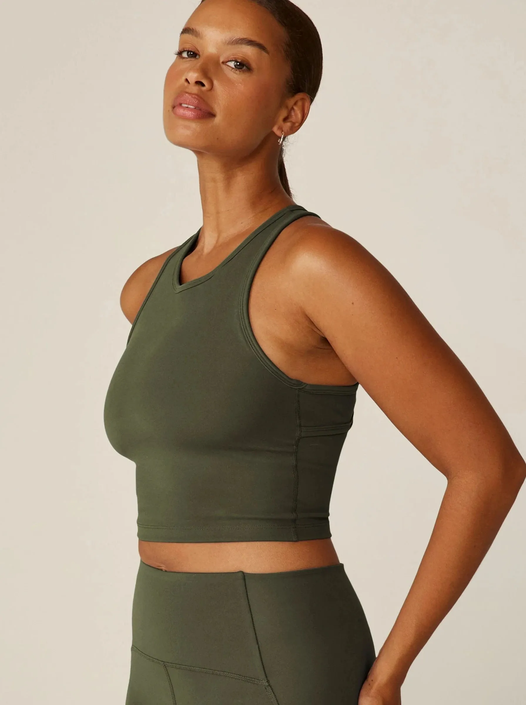 Beyond Yoga Powerbeyond Strive Cropped Tank - Modern Olive