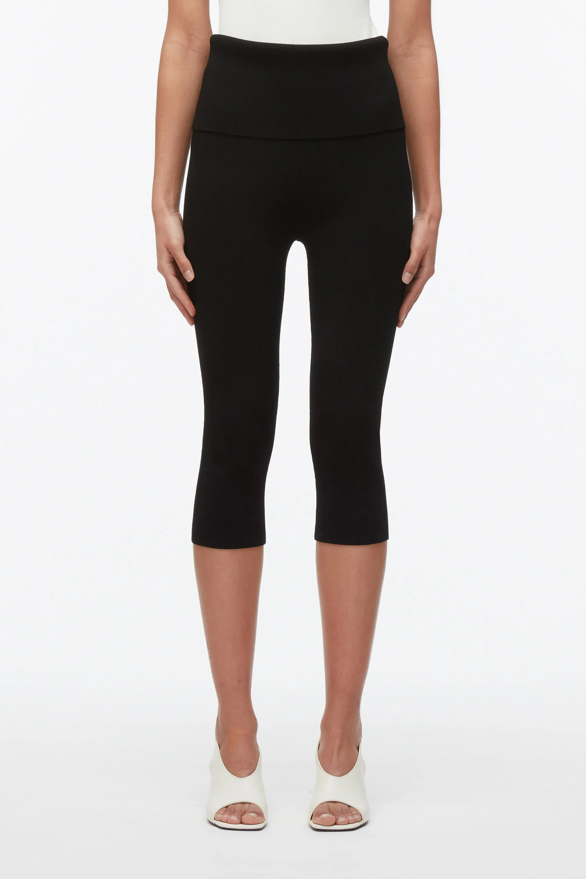 Compact Rib Capris