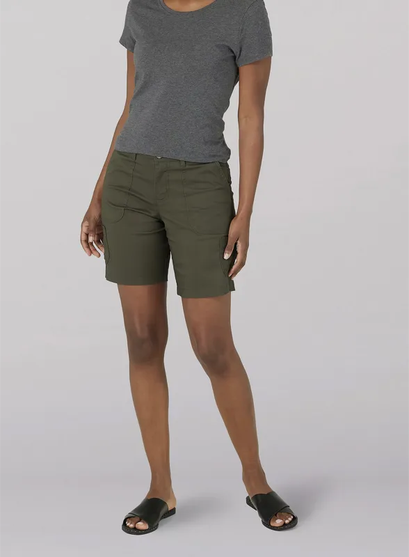 LEE WOMEN'S FLEX TO GO RELAXED FIT CARGO BERMUDA IN FRONTIER OLIVE