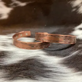 Magnetic Copper Cuff | Arrow