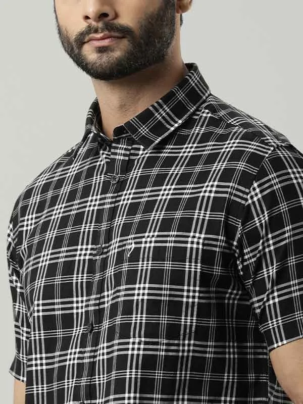 Men Checked Half Sleeve Cotton Shirt