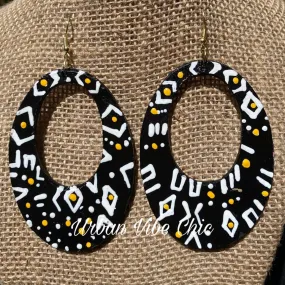 Oval Tribal Culture Earrings - Black