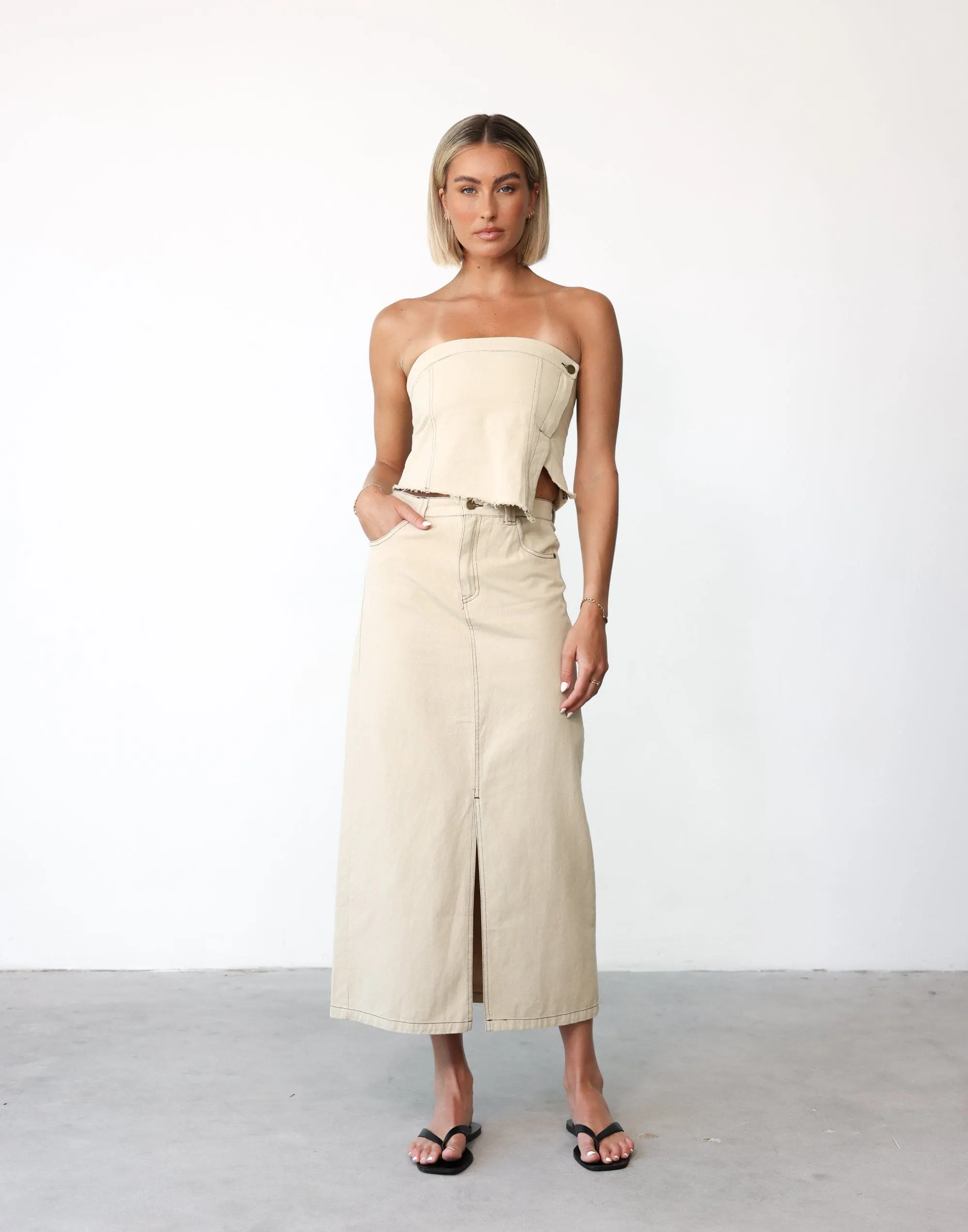 Shrina Maxi Skirt (Beige)