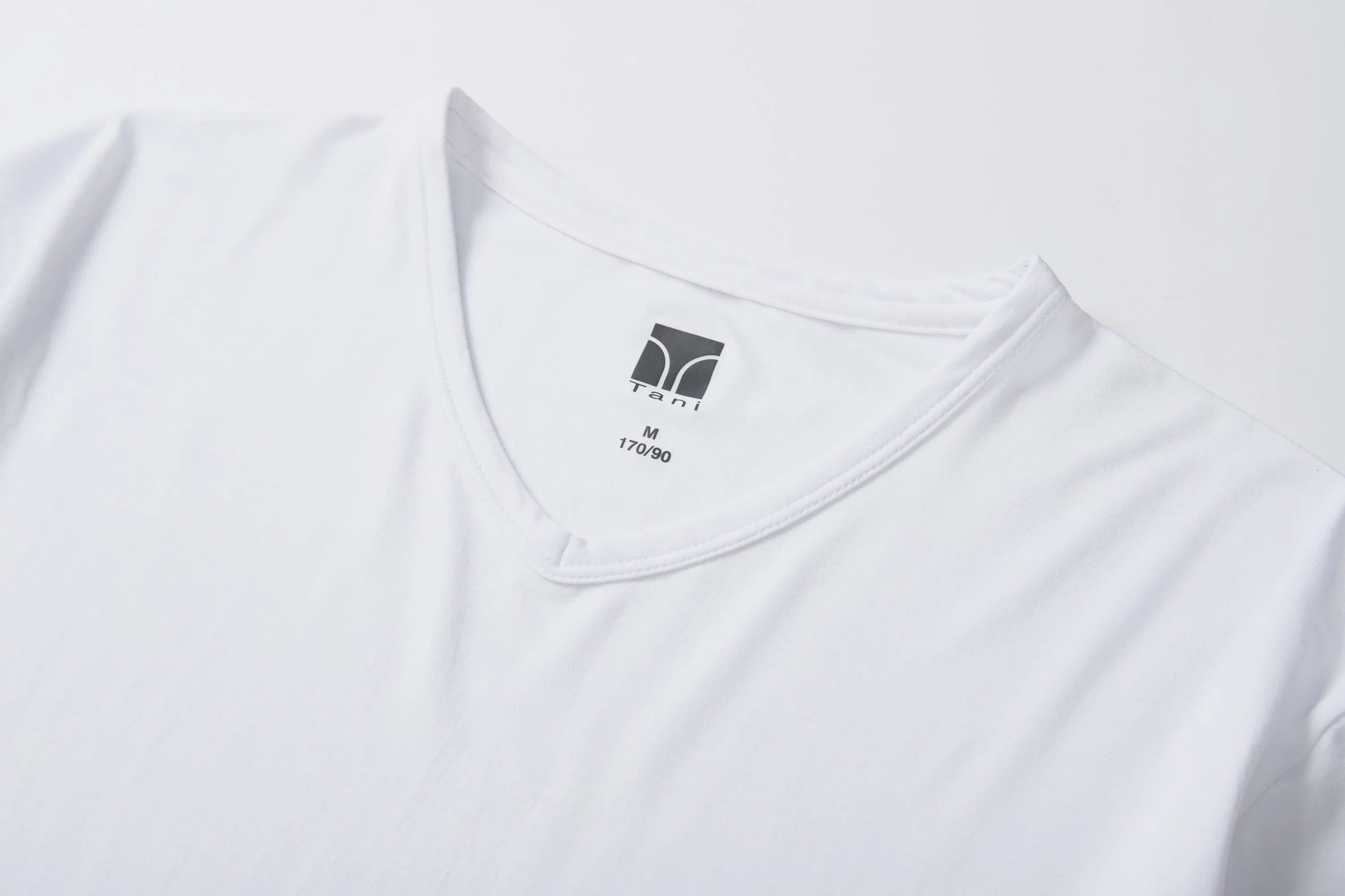 Silktouch TENCEL™ Modal Air V Neck Short Sleeve Tee