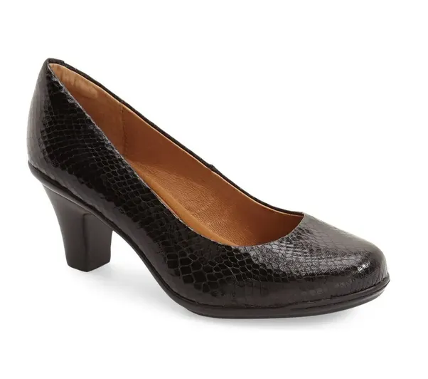 SOFFT Women's •Velma• Pump