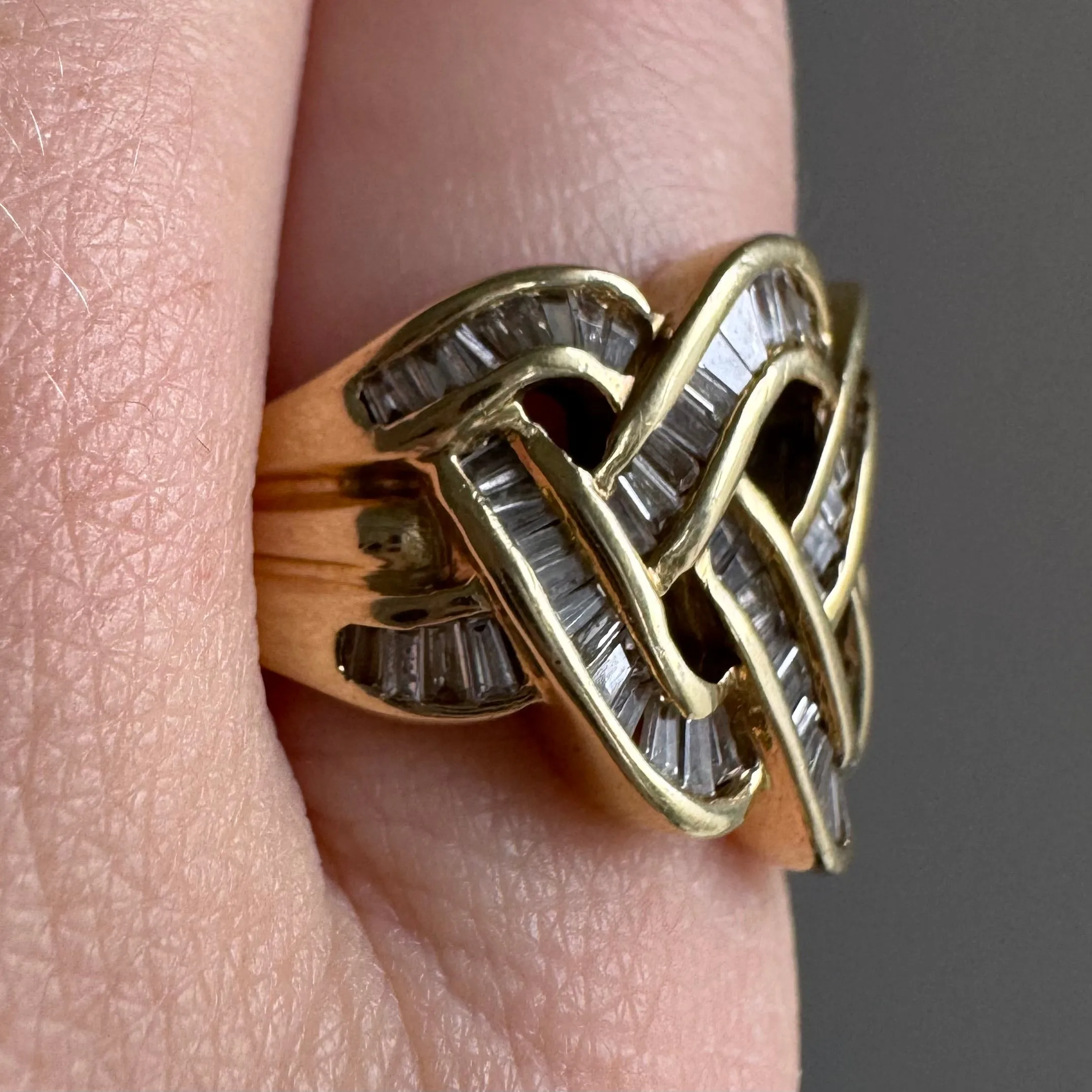 V I N T A G E // like a pretzel / 14k and baguette diamond very wide braided ring / size 6 to 6.5