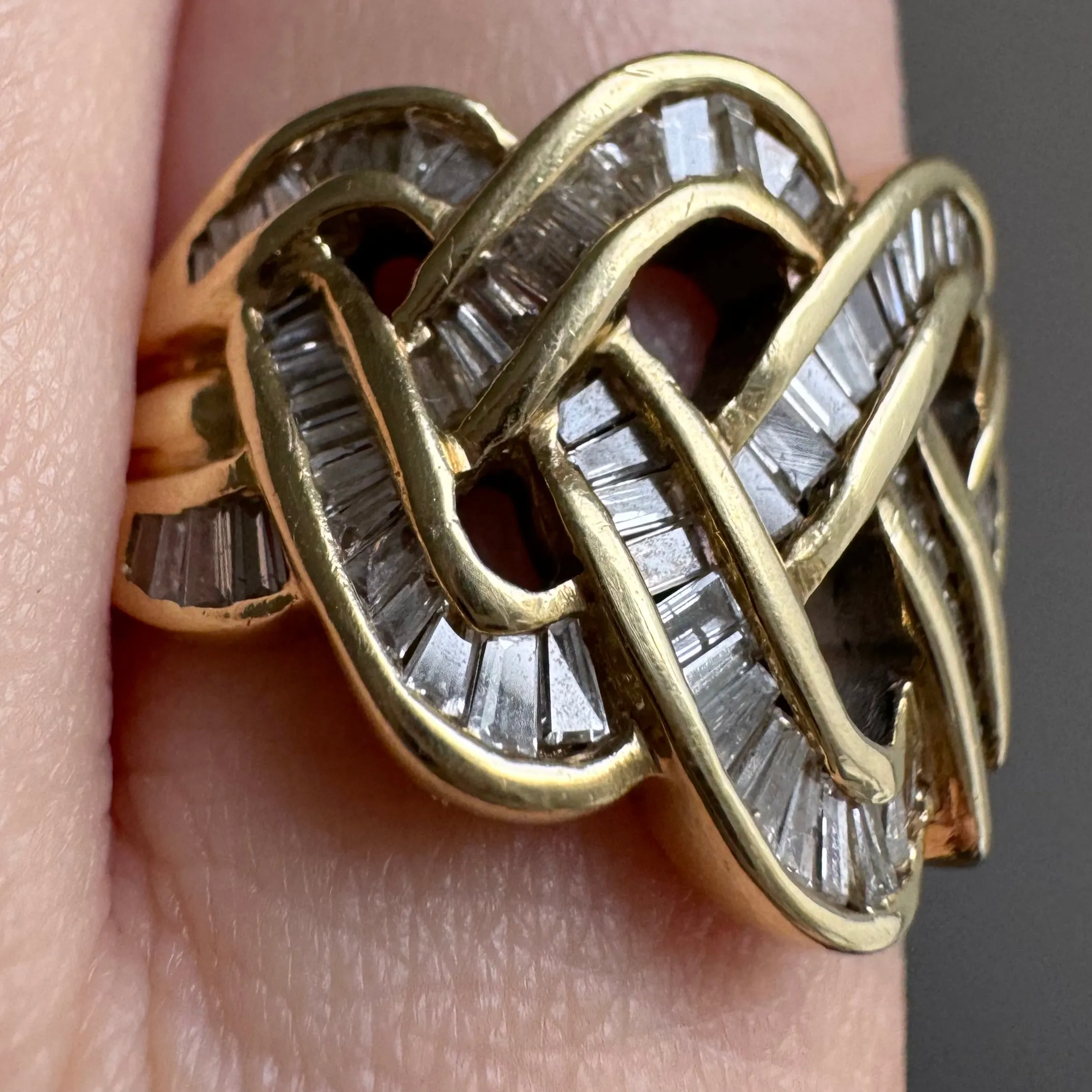 V I N T A G E // like a pretzel / 14k and baguette diamond very wide braided ring / size 6 to 6.5